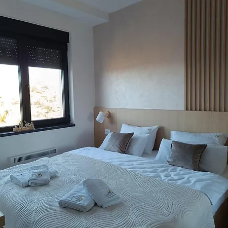 Daire Mistil - Titova Zlatibor